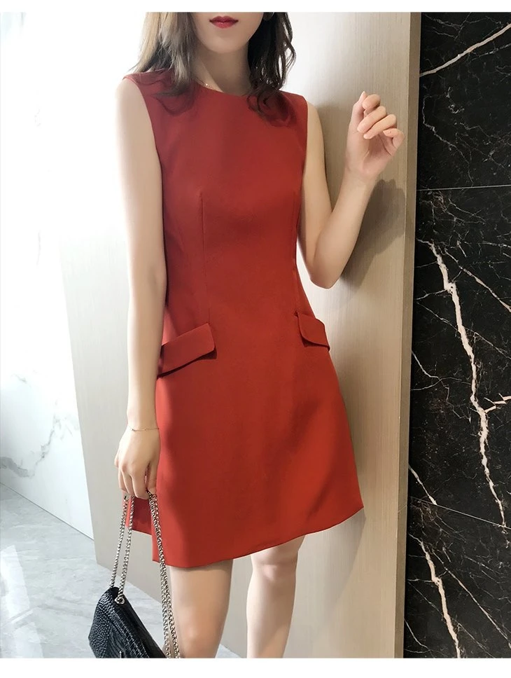 新款纯色无袖连衣裙红色通勤收腰显瘦复古小众休闲洋气减龄短裙子