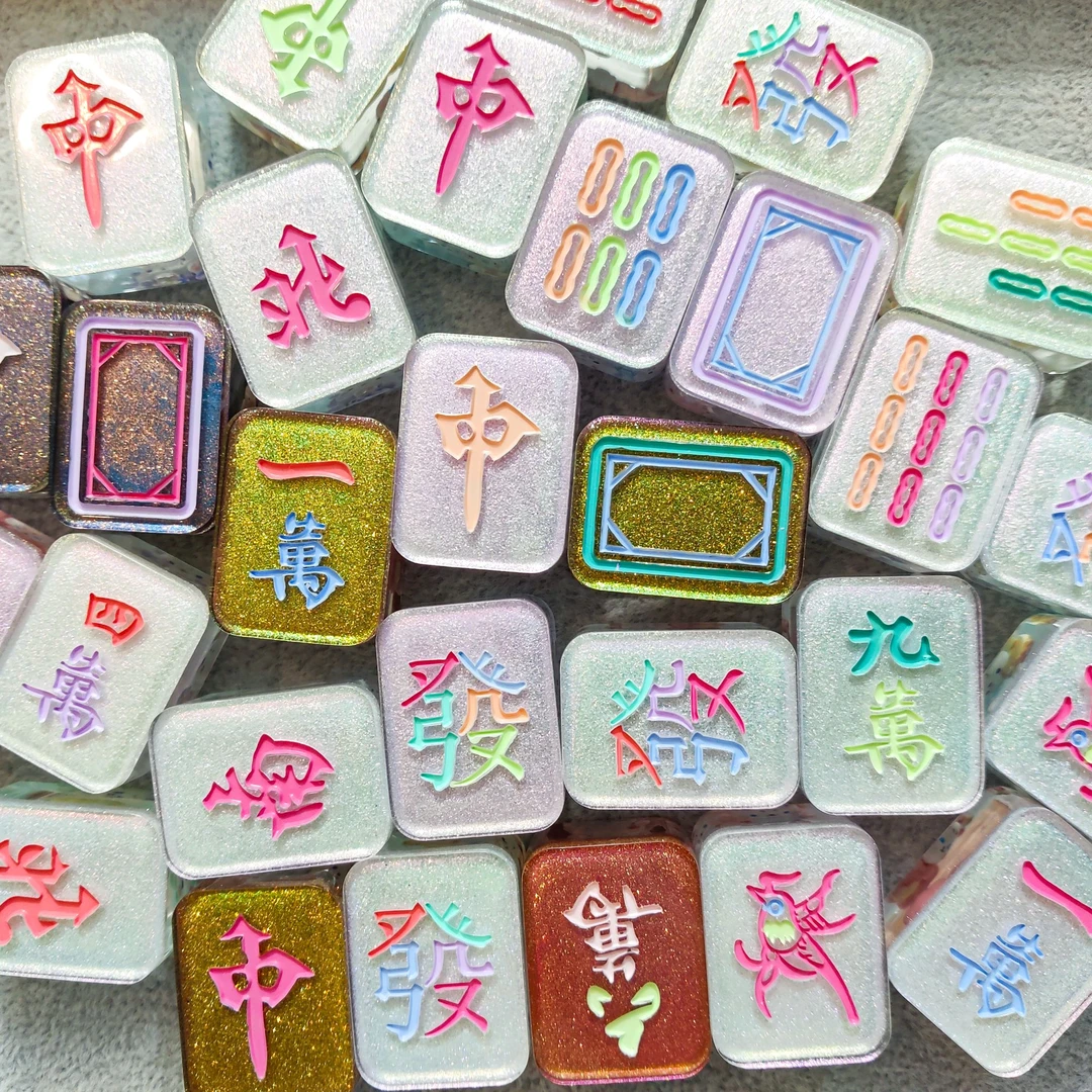 【个人单】星空玩偶麻将 电脑桌面车载摆件 创意可爱新款滴胶麻将3