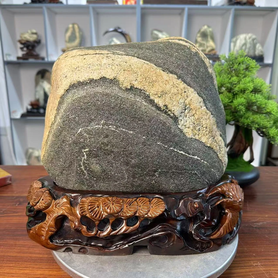 《金拱门》，长34cm*高30cm*厚16cm，重量33.6斤。室内摆件