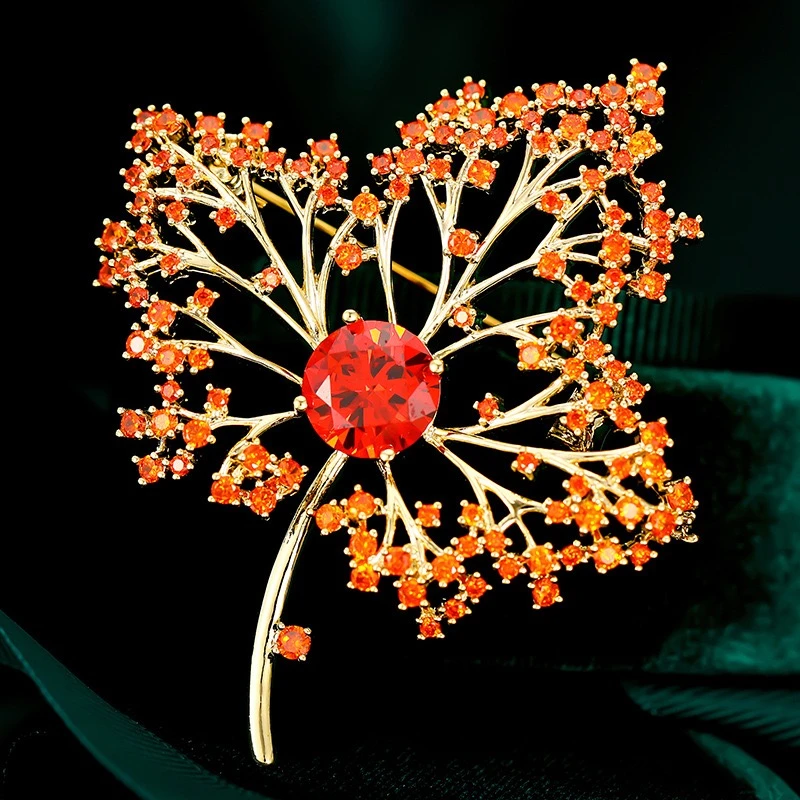 铜合金合成锆石胸针 高级感满锆镂空枫叶胸针 橙色