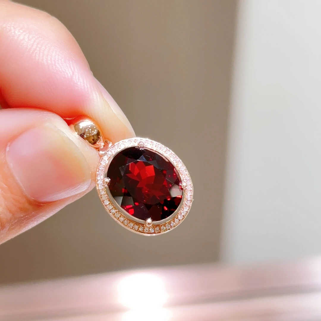 裸石5.69ct 18k玫瑰金镶嵌石榴石吊坠轻奢百搭经典