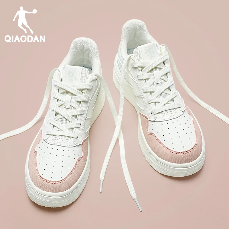 乔丹女鞋小白鞋秋冬新款百搭轻便休闲鞋ins厚底透气低帮运动板鞋