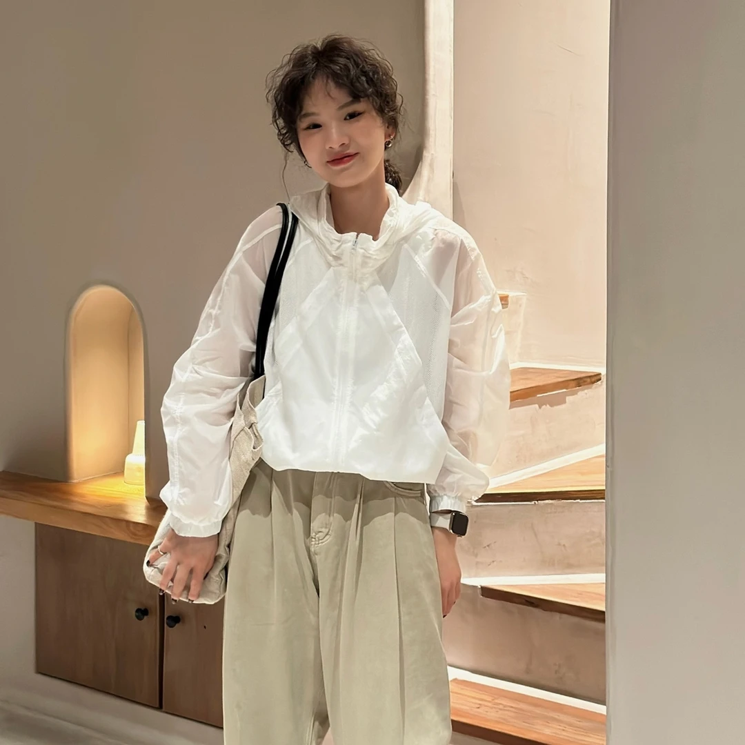 书玥家 2383轻薄透气立领连帽防晒衣2023夏新拼接网洞设计感外套