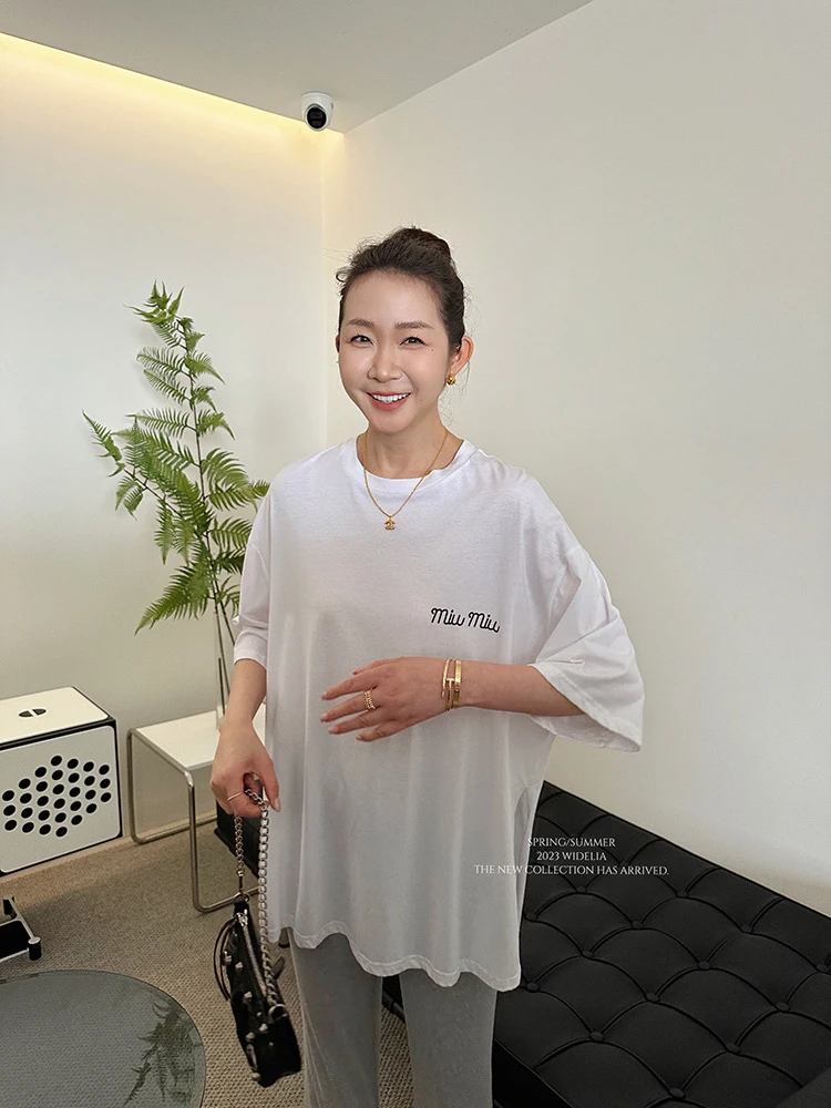 widelia简约字母半袖开叉白色T恤女韩版宽松中长款打底上衣潮7688