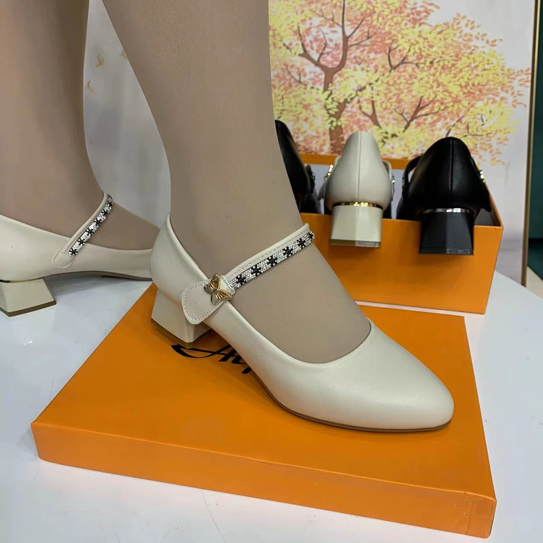 中年妈妈鞋软皮舒适软底单鞋女2024春秋新款瓢鞋粗跟皮鞋中跟女鞋