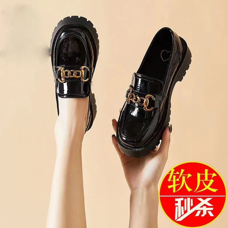 2025新款乐福鞋软底舒适时尚百搭气质单鞋女黑色英伦小皮鞋学院风