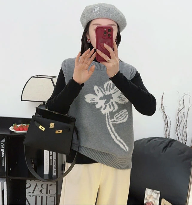 时尚圆领刺绣设计感叠穿小众无袖马甲女秋季百搭背心