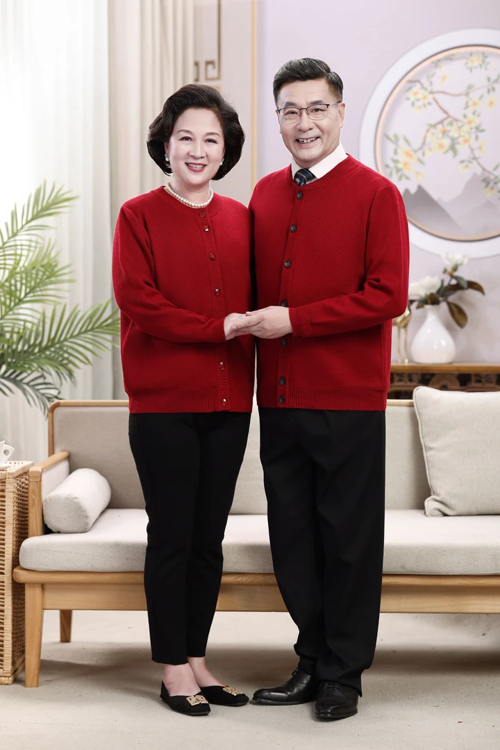 中老年人情侣装羊毛开衫女本命年妈妈装爸爸红色毛衣爷爷奶奶衣服