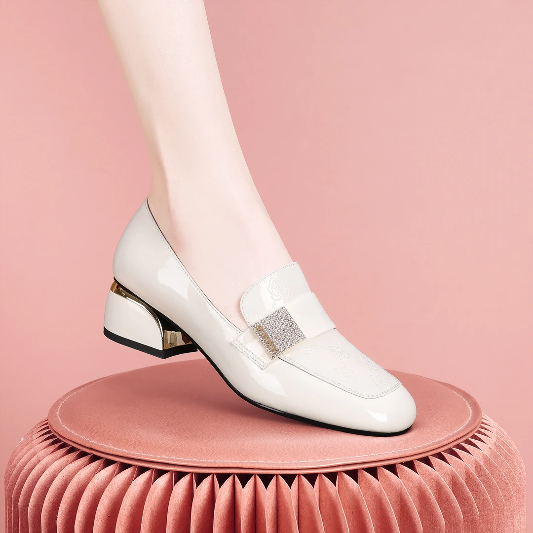 梵芮诗2024年新款春秋平替好物简约时尚粗跟低跟手工女单鞋-J1027