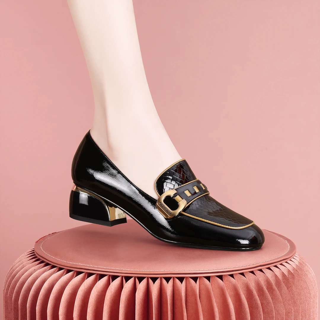 梵芮诗2024年新款百搭方头舒适手工轻奢手工粗跟低跟单鞋-J1063