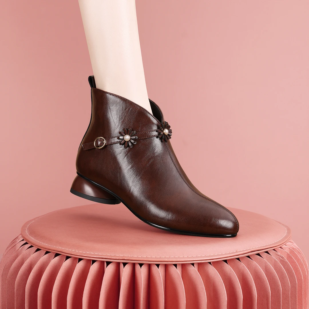 梵芮诗2024年冬季圆头时尚减龄保暖优雅舒适时装粗跟短靴-J1170