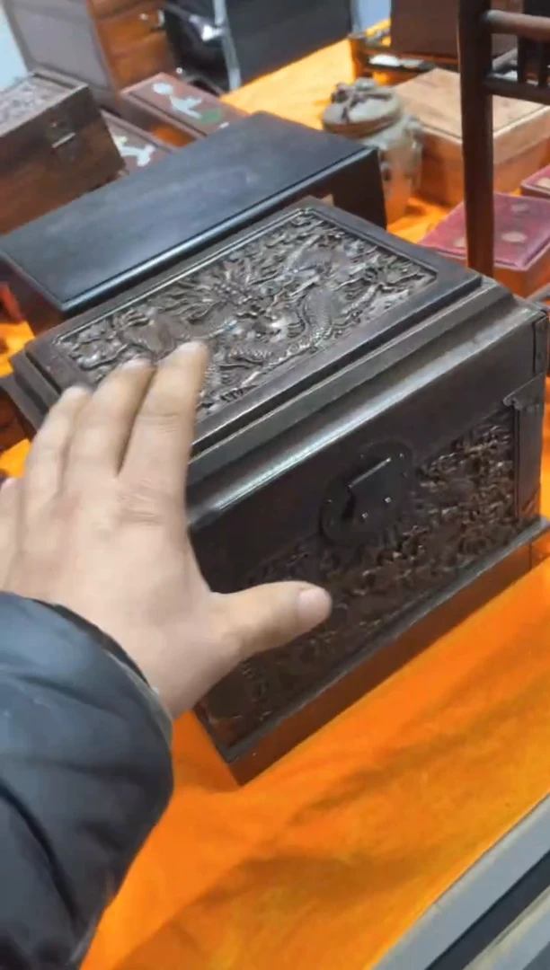 【闪购商品】檀木木艺官印箱龙