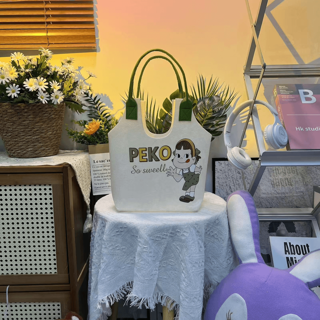 【新疆包邮】卡通时尚网红休闲百搭女士毛毡包