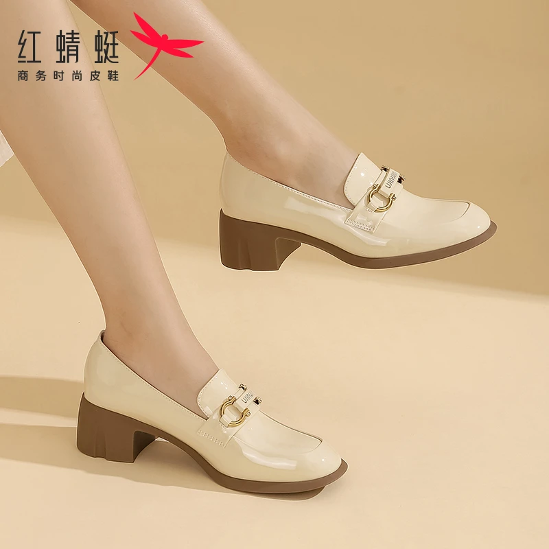 红蜻蜓粗跟小皮鞋软底金属扣女士单鞋百搭时尚妈妈鞋平底鞋女鞋潮