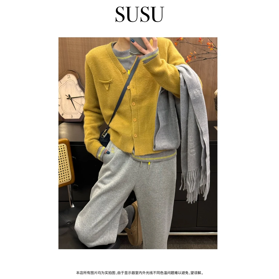 SuSu-2024秋冬新款纯色三角标休闲宽松开衫毛衣