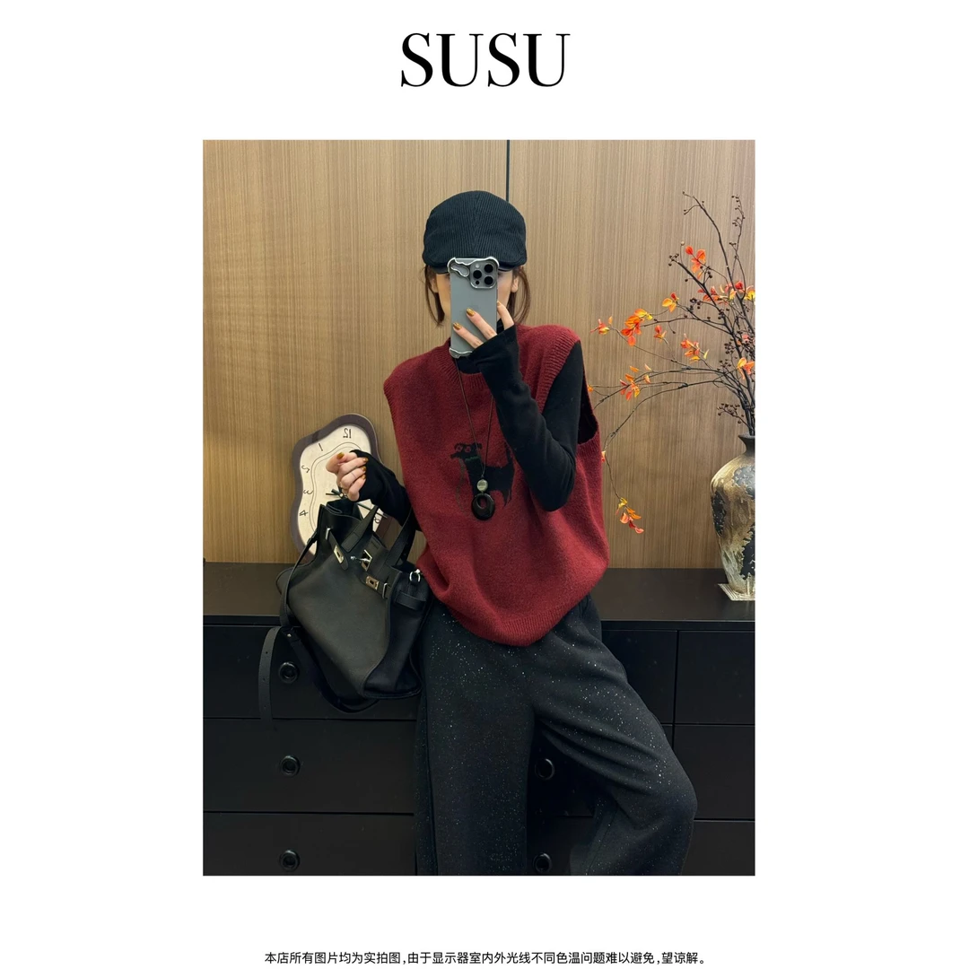 SuSu-2024新款【圣诞小狗马甲】极简百搭重工提花套头马甲