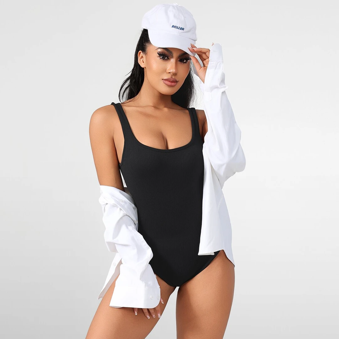 新款时尚运动瑜伽提臀显瘦连体裤性感紧身透气高弹运动紧身连体裤