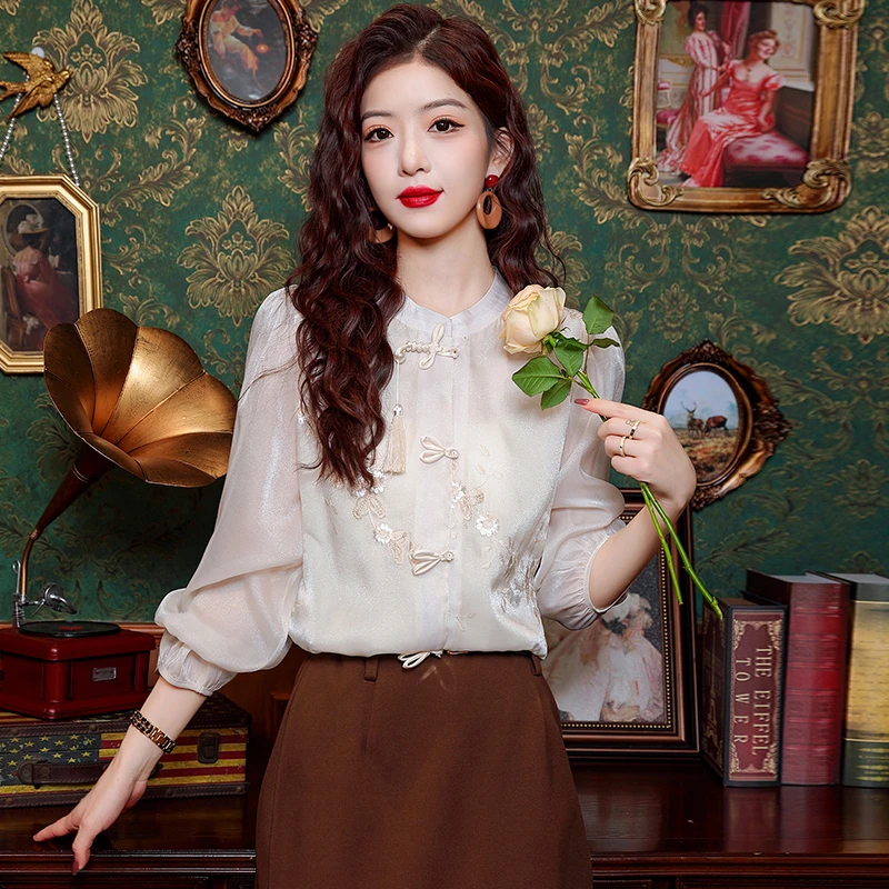 【甜美小衫国风设计感绣花气质立领衬衫2024时尚新品洋气显瘦衬衣