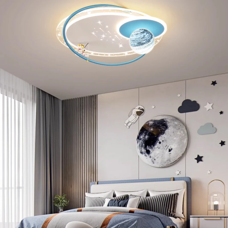 儿童房卧室灯现代简约创意星球男孩女孩房间吸顶灯太空人护眼灯具