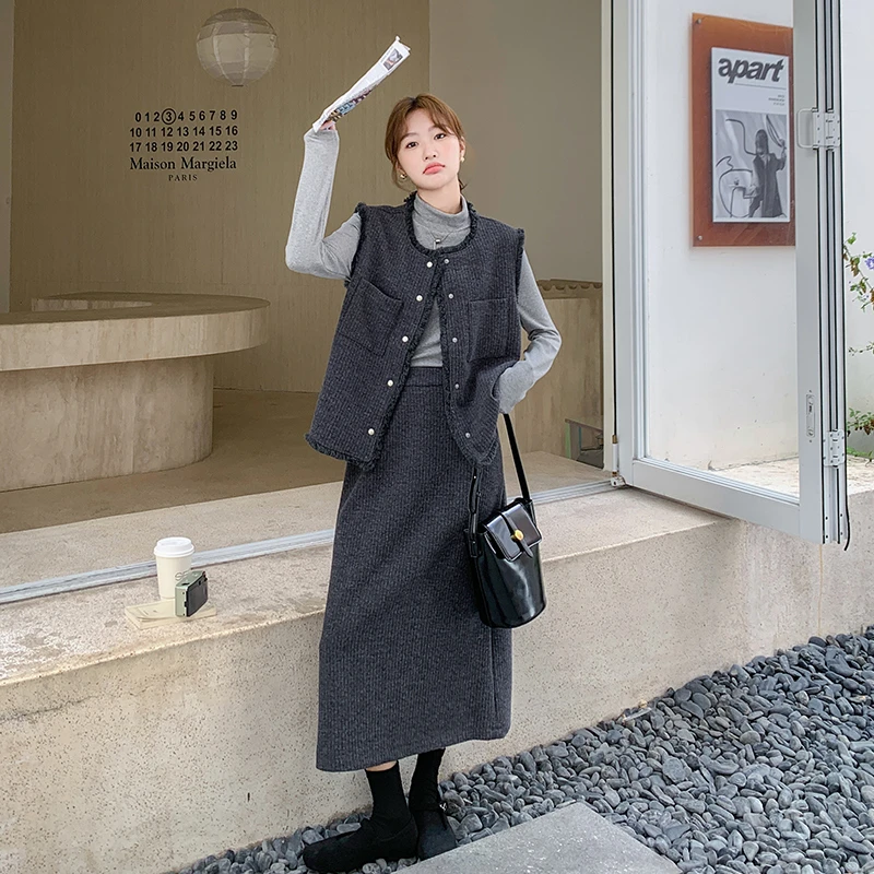 灰色小香风三件套女秋冬高级感穿搭小个子显瘦时髦打底马甲半身裙
