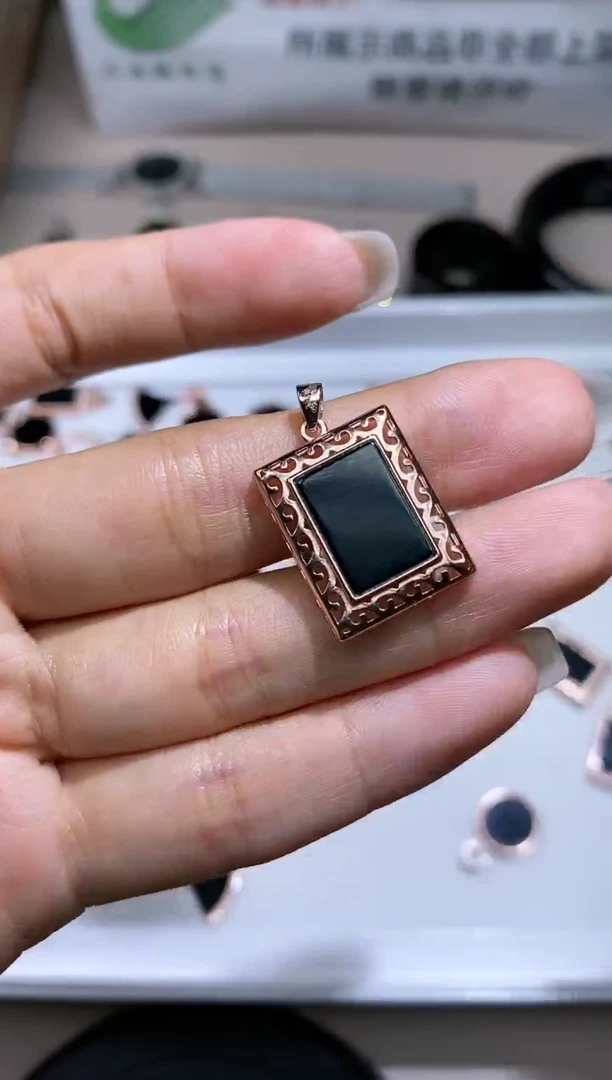 【闪购商品】定制翡翠挂件未镶嵌挂件