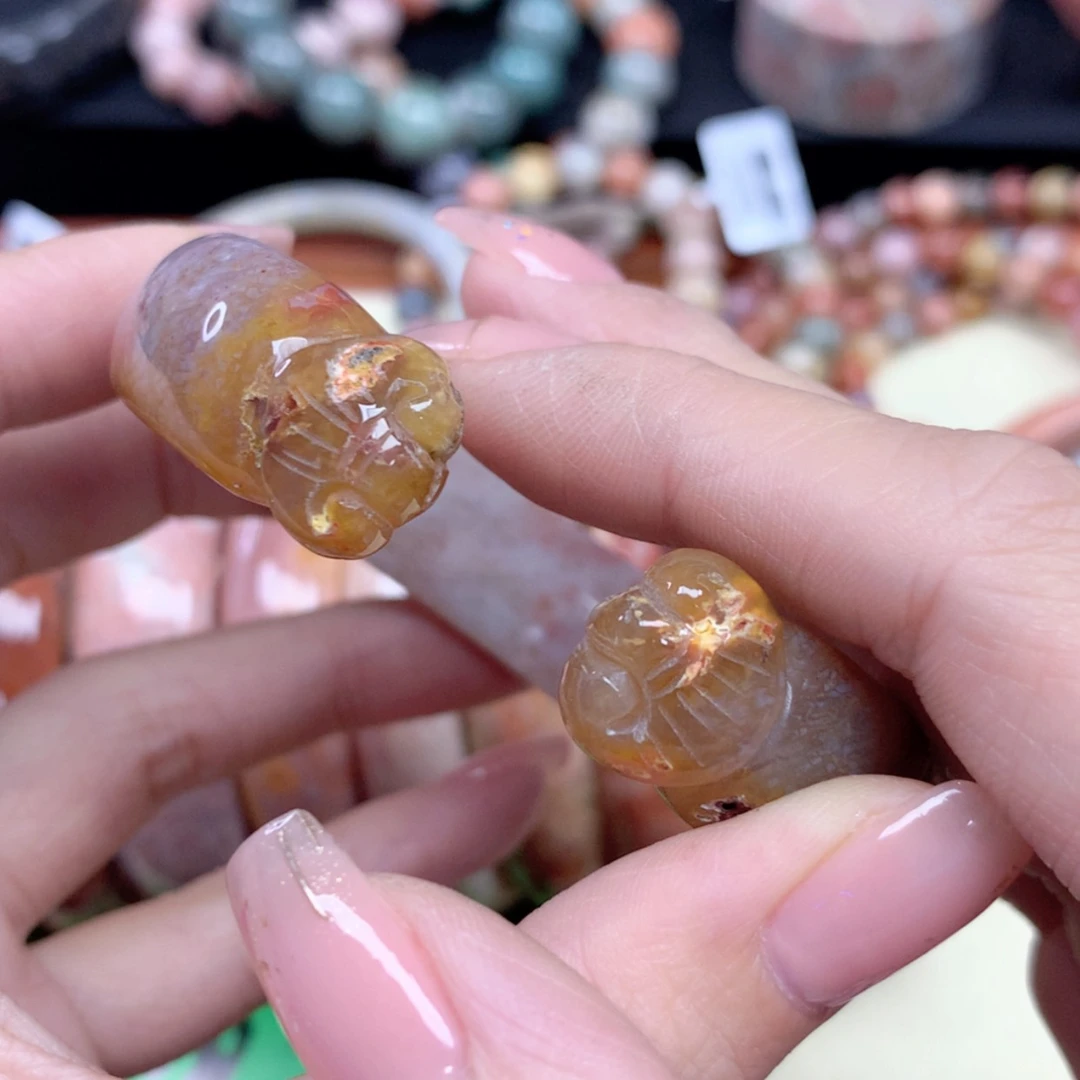 【闪购商品】硅化珊瑚（珊瑚玉）手链未镶嵌豆959