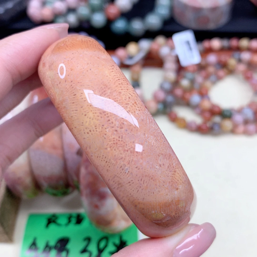 【闪购商品】硅化珊瑚(珊瑚玉)手链未镶嵌绳*阁794