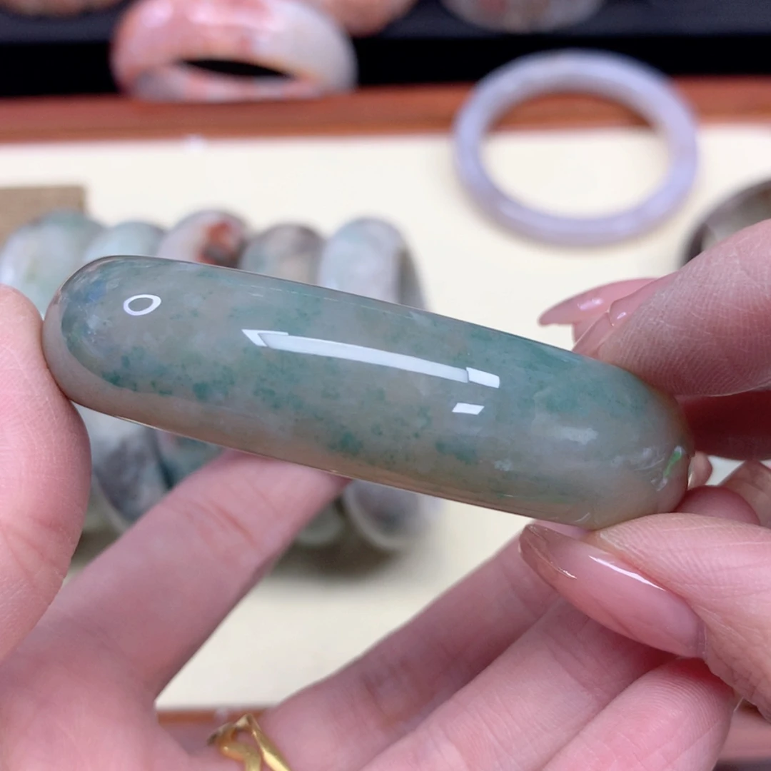 【闪购商品】硅化珊瑚（珊瑚玉）手链未镶嵌忆****0383