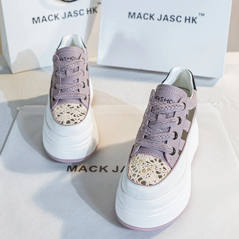 香港MACKJASCHK坡跟凉鞋2024新款运动包头厚底小白内增高凉鞋女夏