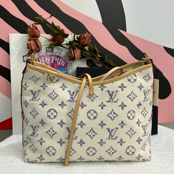 99新 LouisVuitton/路易威登 航海系列Carryall 小号芯片单肩斜挎