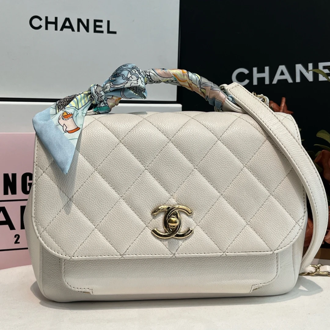 95新 Chanel/香奈儿 21P白金荔枝纹手柄邮差包手提包斜挎包白色