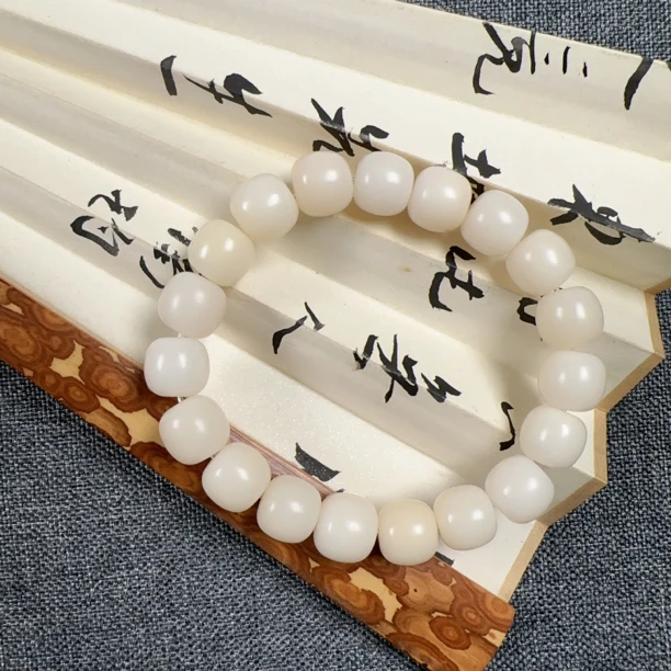 天然白玉菩提手串11*12绕指柔老型桶佛珠文玩菩提菩提根
