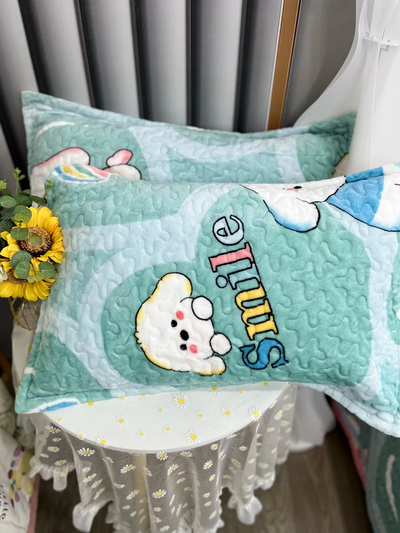 牛奶绒加棉枕套一对加厚绗缝