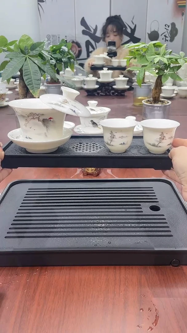 【闪购商品】陶瓷中号迎客松悬停单盖碗+2个客杯