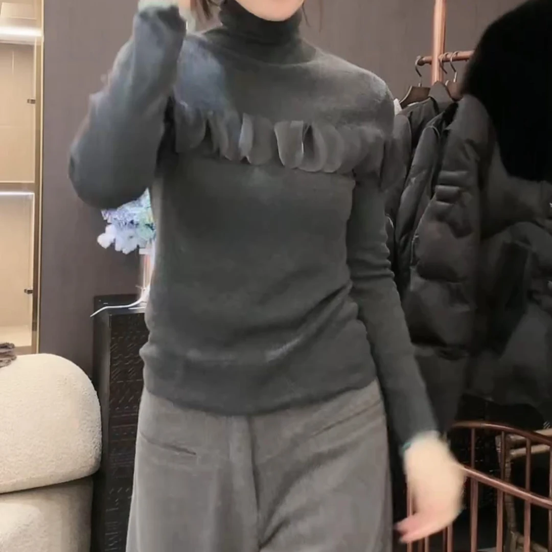 【小香瓣芝士】显瘦时尚减龄花瓣一字肩上衣气质高领打底LK2500301