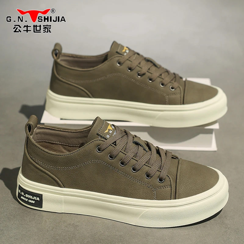 公牛世家男鞋2025秋冬新款低帮休闲板鞋男士厚底皮面欧洲站小白鞋