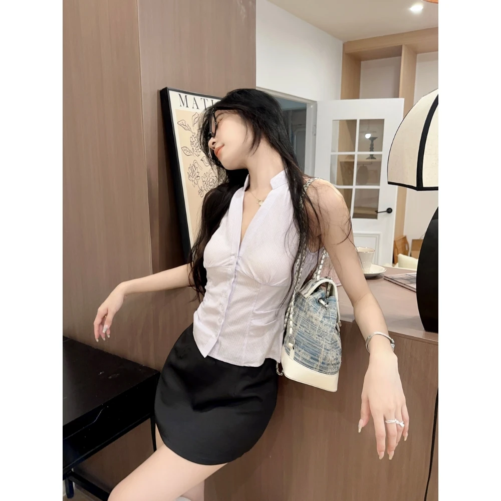 夏季新款女条纹纯欲无袖翻领挂脖衬衫小众修身显瘦百搭短裙子套装