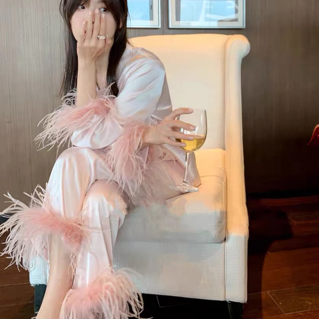 人间仙女甜美鸵鸟毛睡衣女长袖翻领气质冰丝家居服高级感纯色绸缎