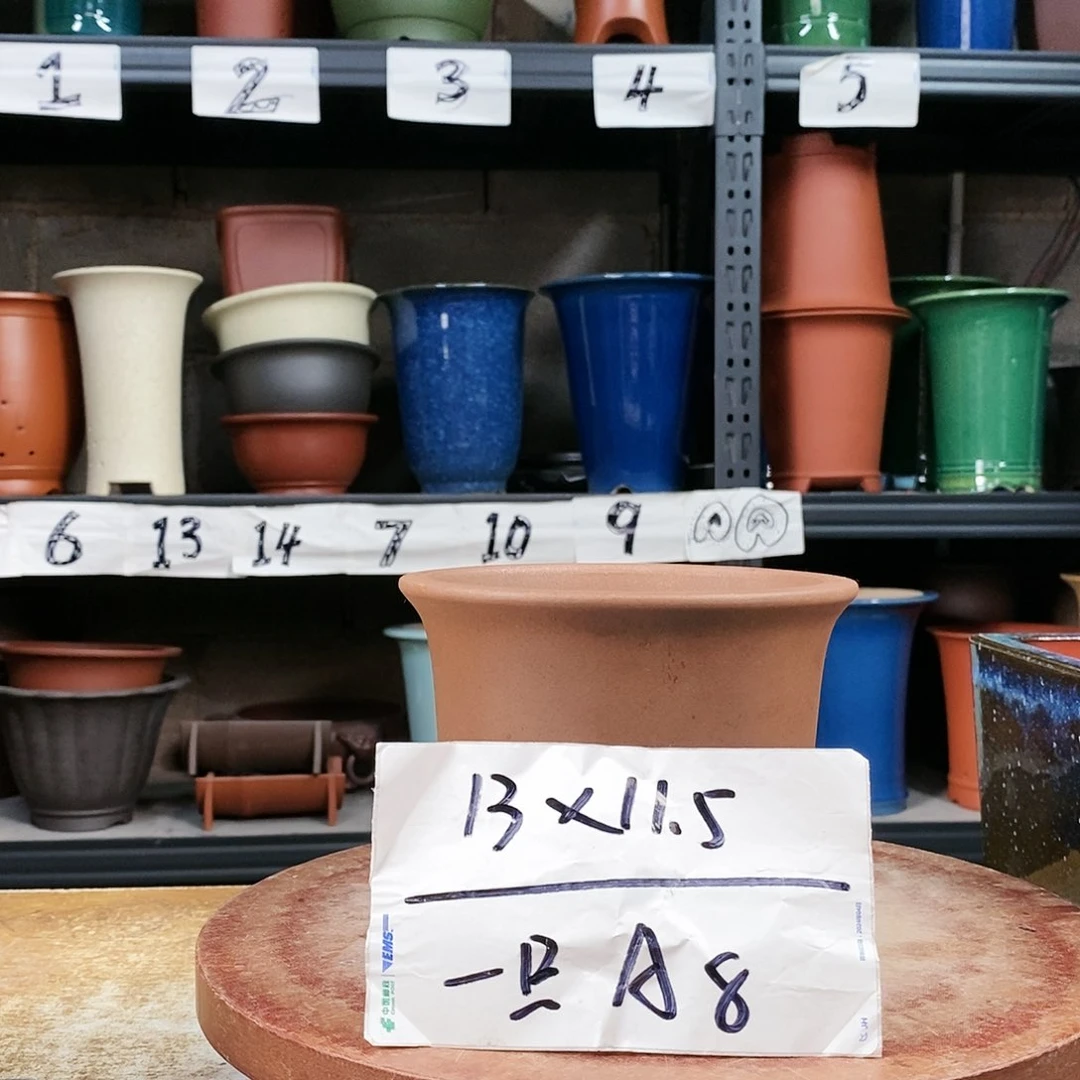 紫砂花盆一只货号A8