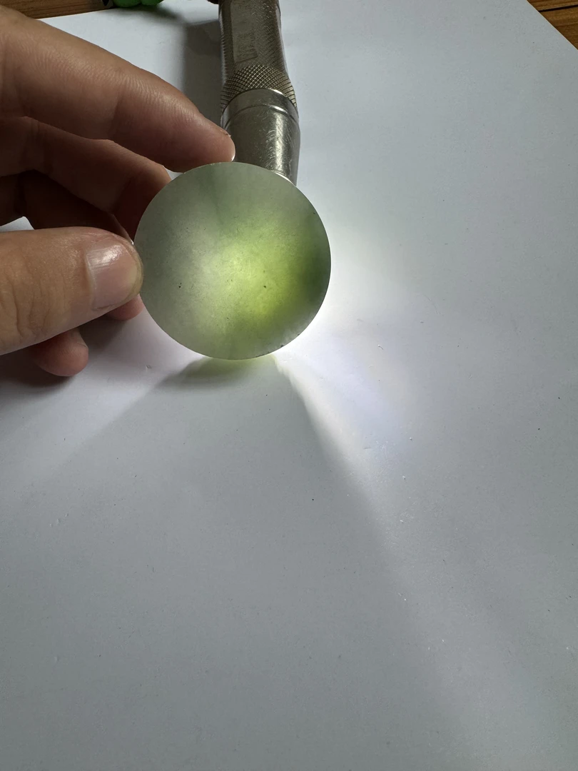 天然翡翠A货毛料（宽43mm高13mm)佛公/扣子定制