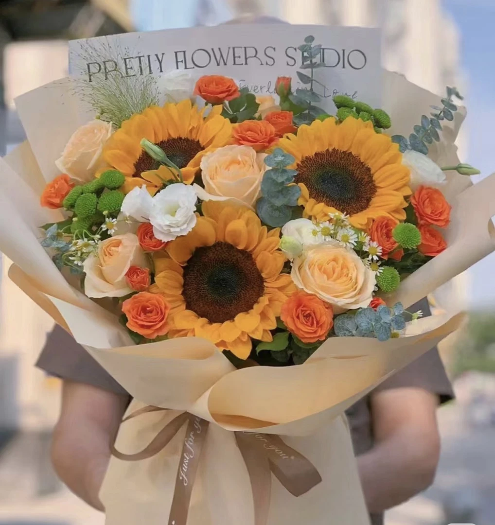 3颗向日葵混搭简约花束生日鲜花送同事男友老师生日礼物同城配送