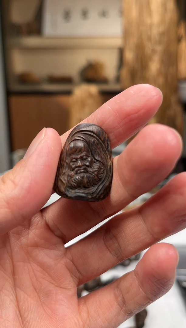 【闪购商品】沉香吊坠惠安沉水达摩4.1克