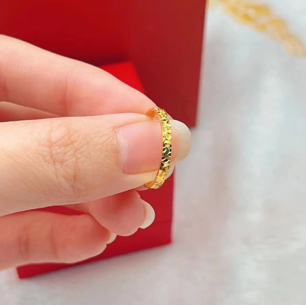 Chow Tai Seng/周大生足金碎冰冰戒指送女友时尚订婚戒指送礼物