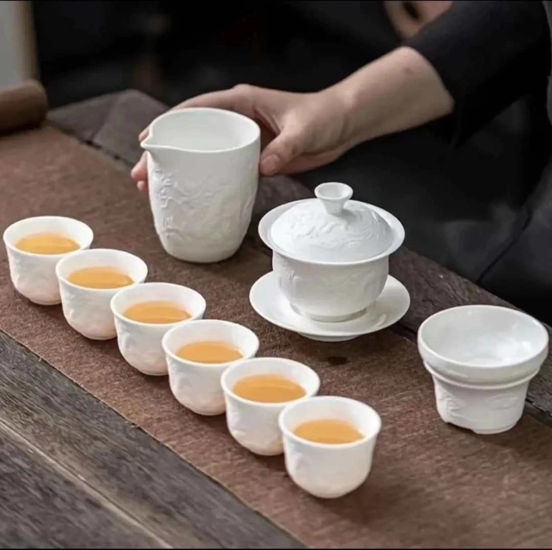 羊脂玉瓷浮雕龙凤呈祥中国白