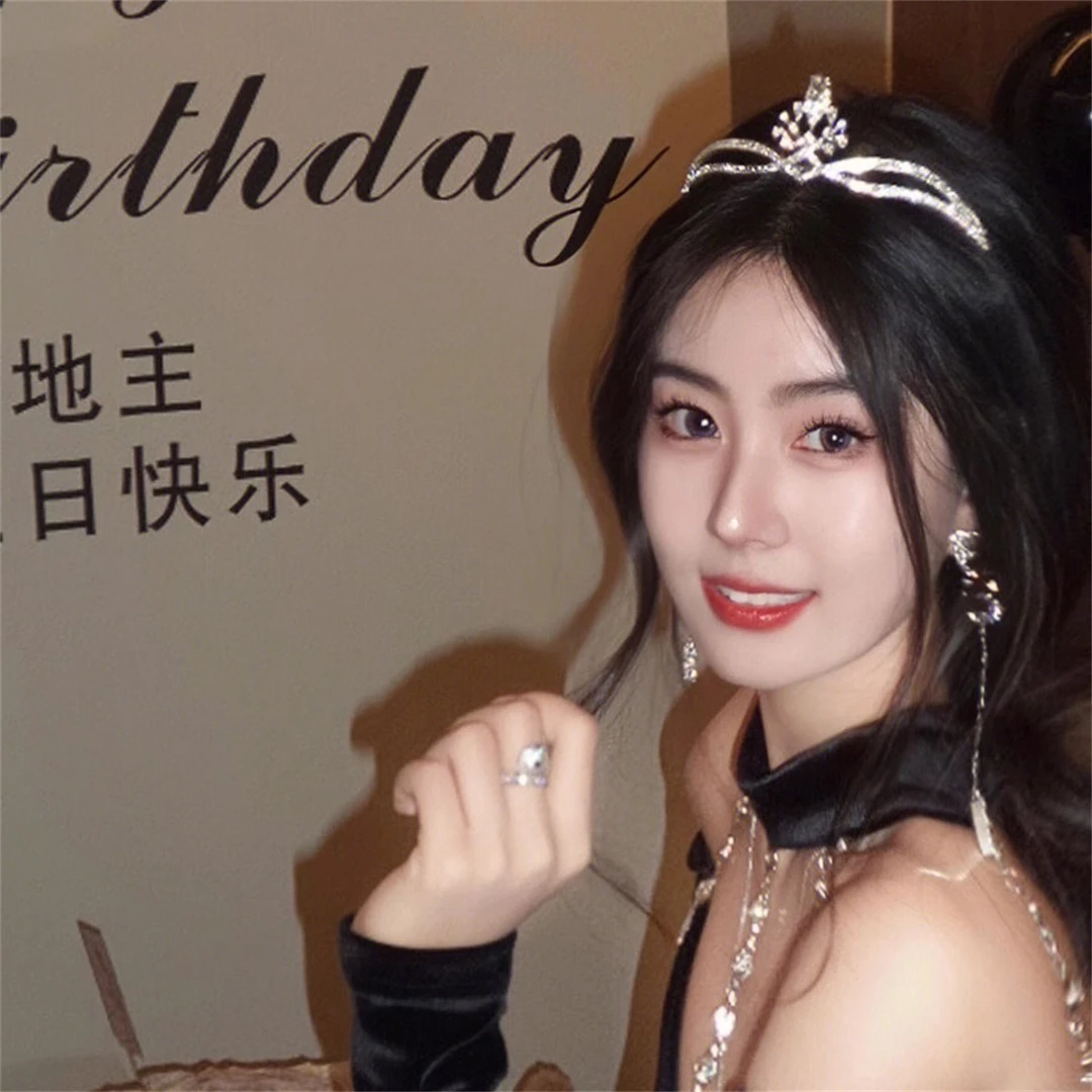 公主皇冠头饰品女十八岁生日新娘王冠高级感女神发箍头箍仿钻辣妹