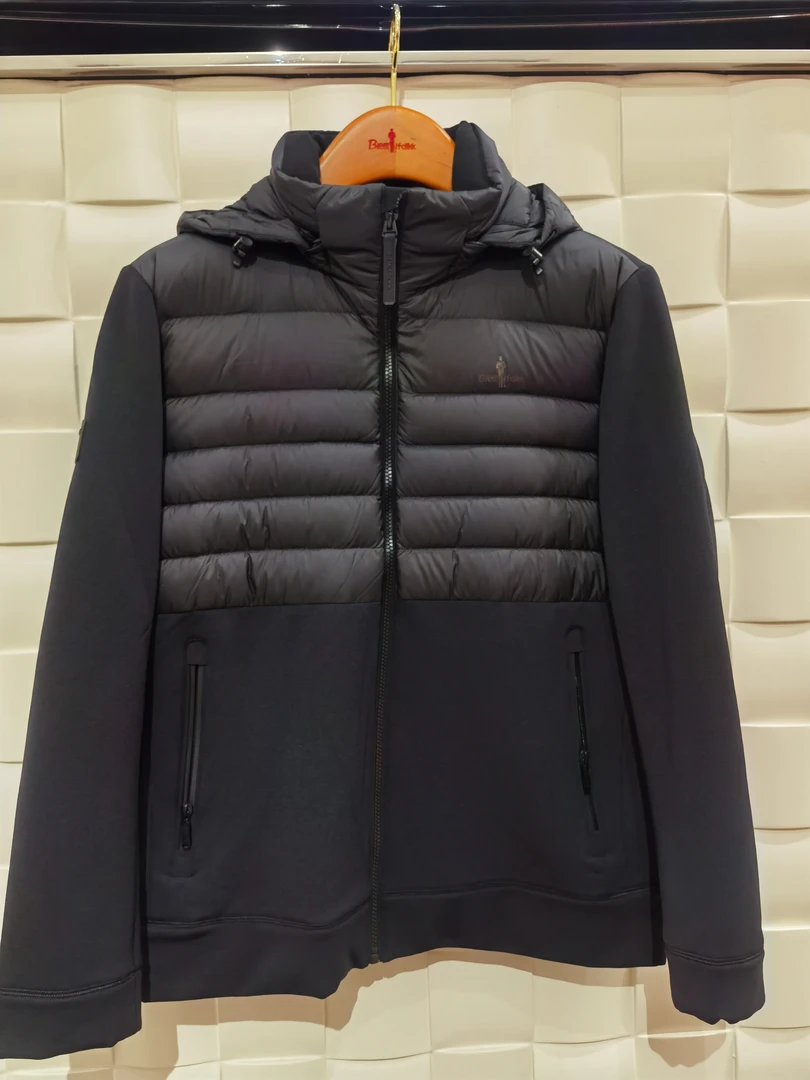 比音勒芬23冬季新款拼接羽绒服2918