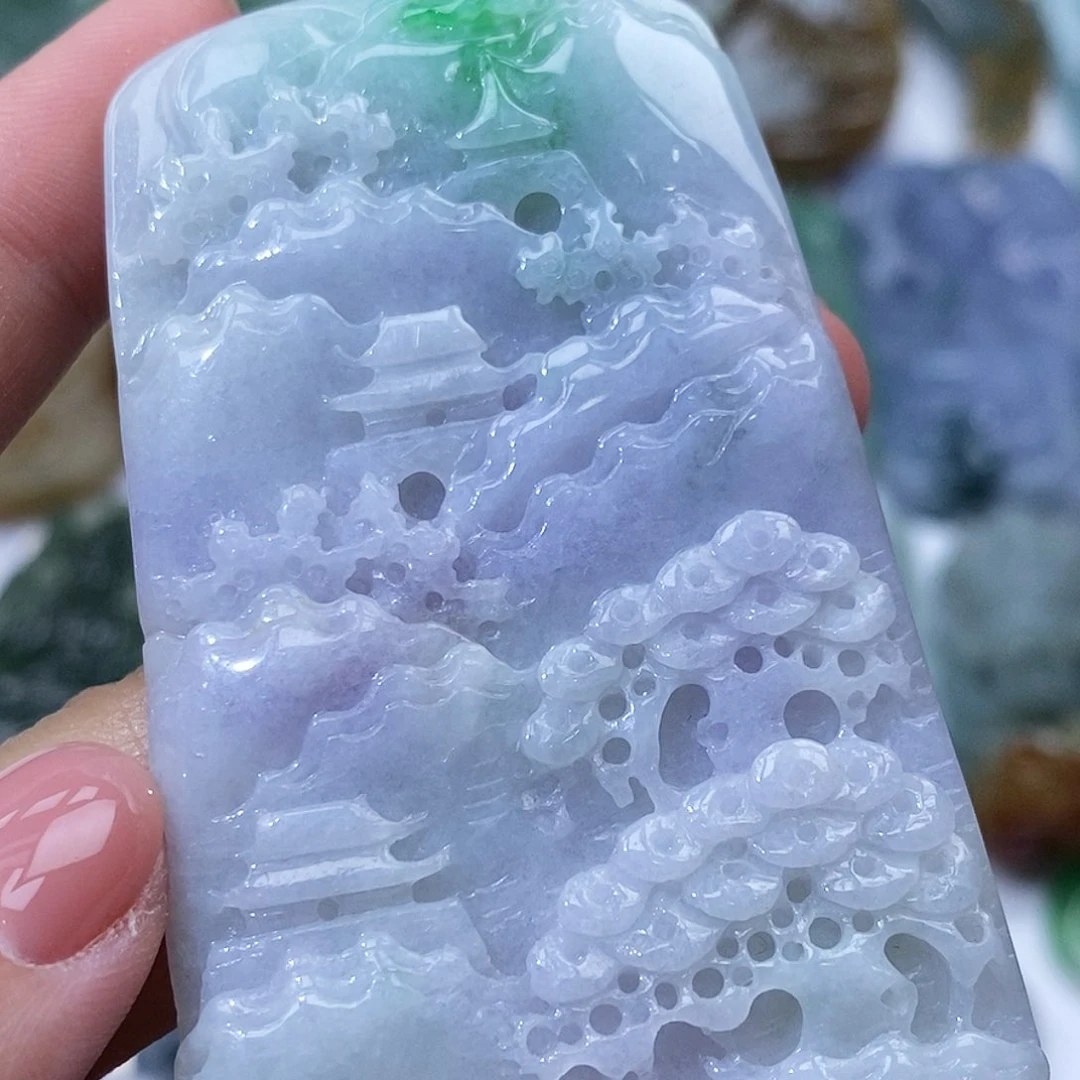 翡翠颈饰未镶嵌翡翠