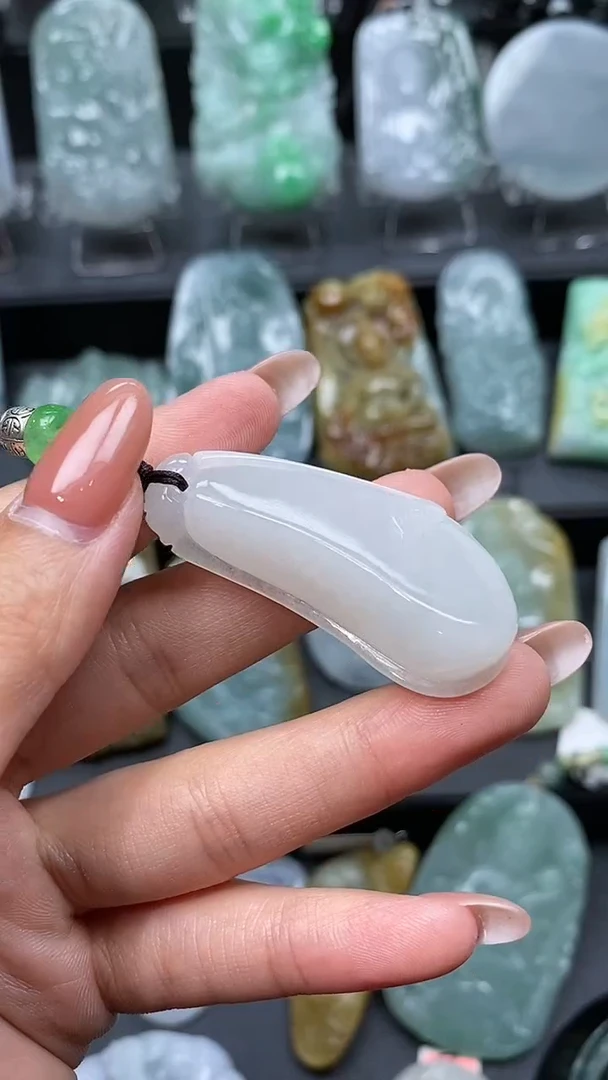 【闪购商品】翡翠颈饰未镶嵌翡翠