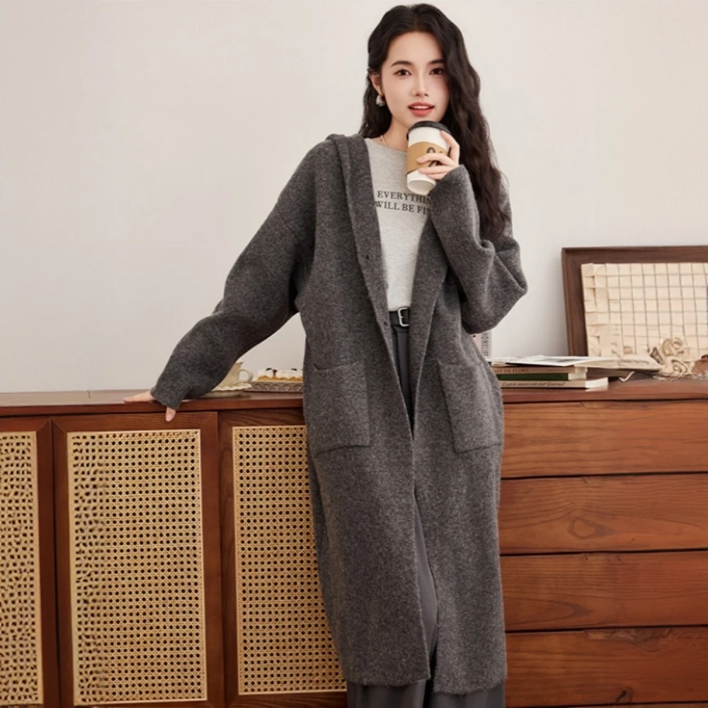 灰色长款针织衫外套女2024秋冬新款设计感穿搭高级感连帽开衫毛衣