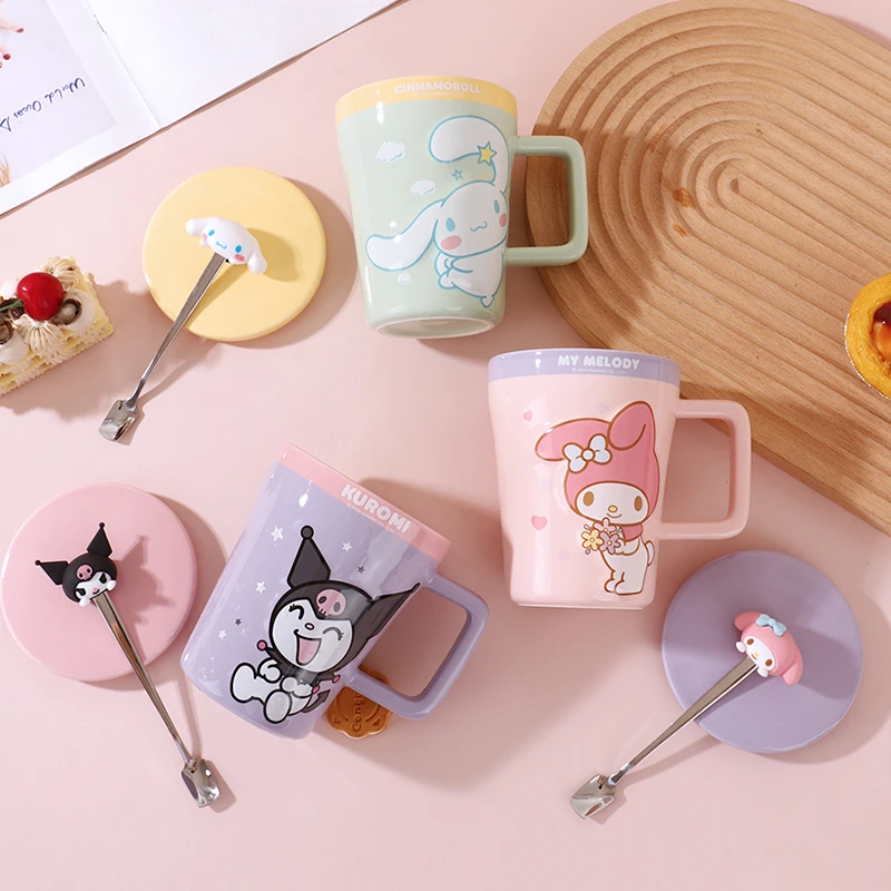 【旭业老张】三丽鸥正品浮雕绕花杯